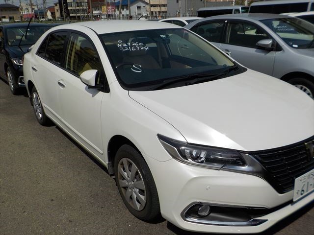 Toyota-Premio-2019(F-EX)
