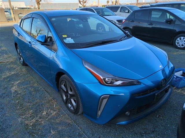 Toyota-Prius-2021(A TOURING SELECTION)